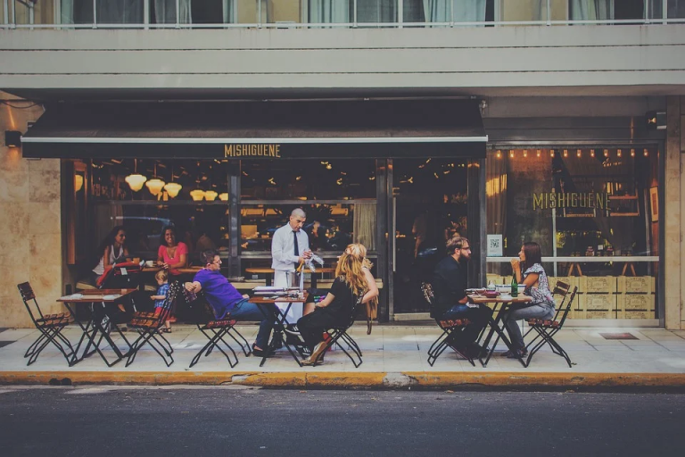 5 Ways Restaurant Owners Can Protect Customers From COVID19