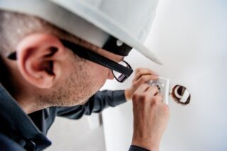 When to Call an Electrician: Top Warning Signs